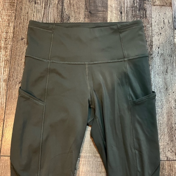 Lululemon Fast and Free Crop II 19" *Non-Reflective in Dark Olive Women’s Size 4 - Picture 6 of 11